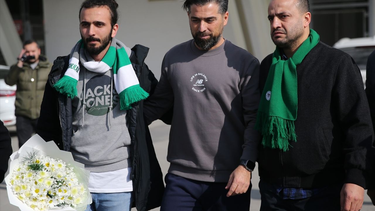 Konyaspor ile yolları ayrılan teknik direktör İlhan Palut'tan açıklama: