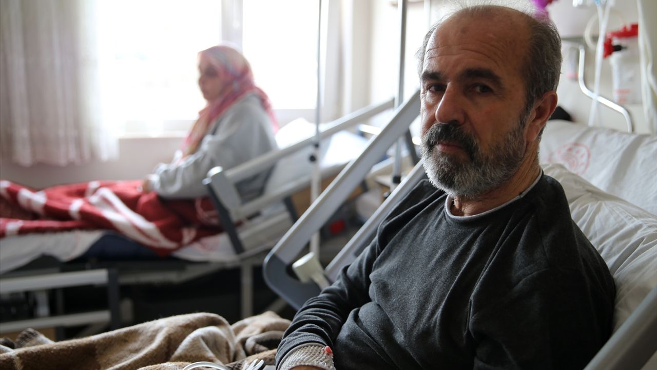 Enkazdan 6 gün sonra çıkarılan öğretmen çift maden işçilerine minnettar