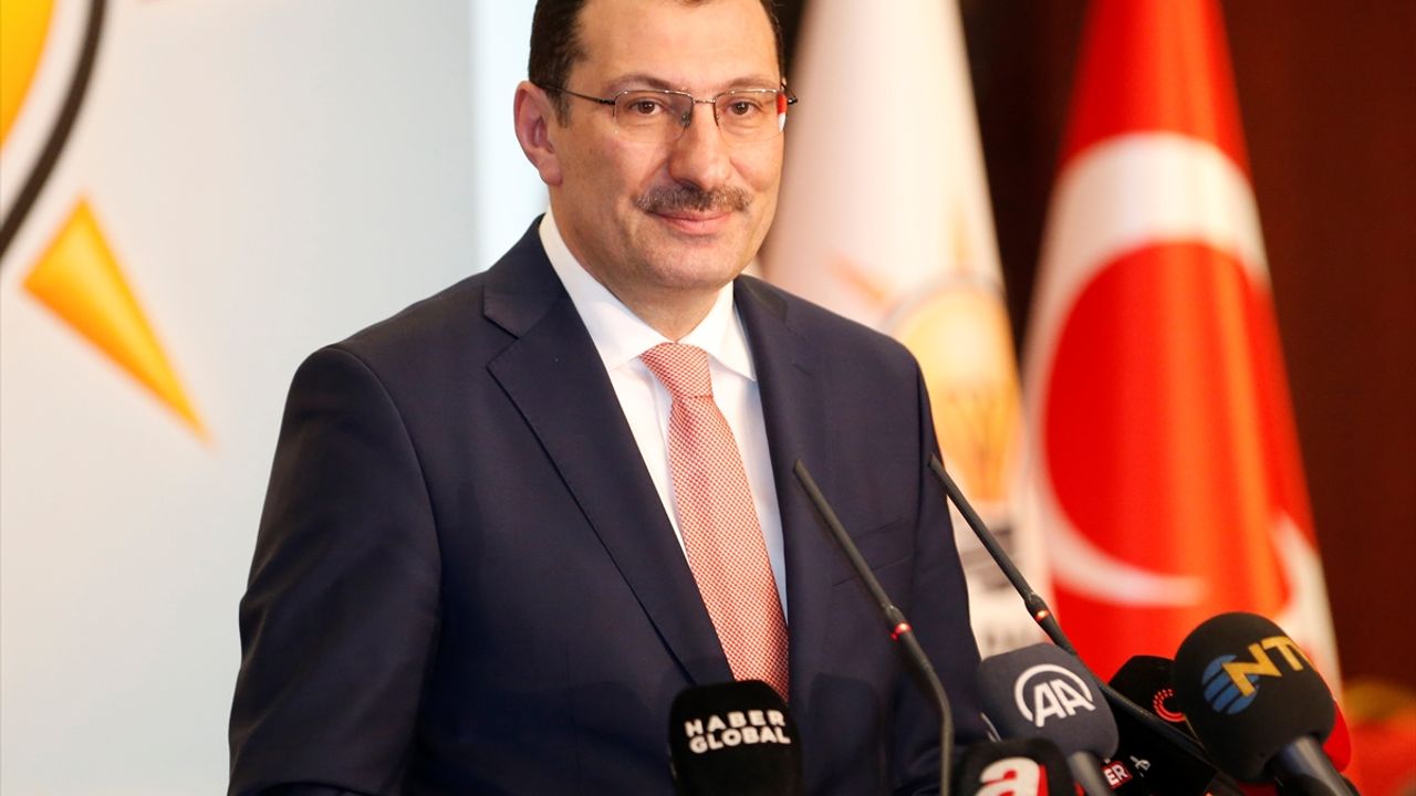 AK Parti Genel Başkan Yardımcısı Yavuz, basın toplantısı düzenledi: