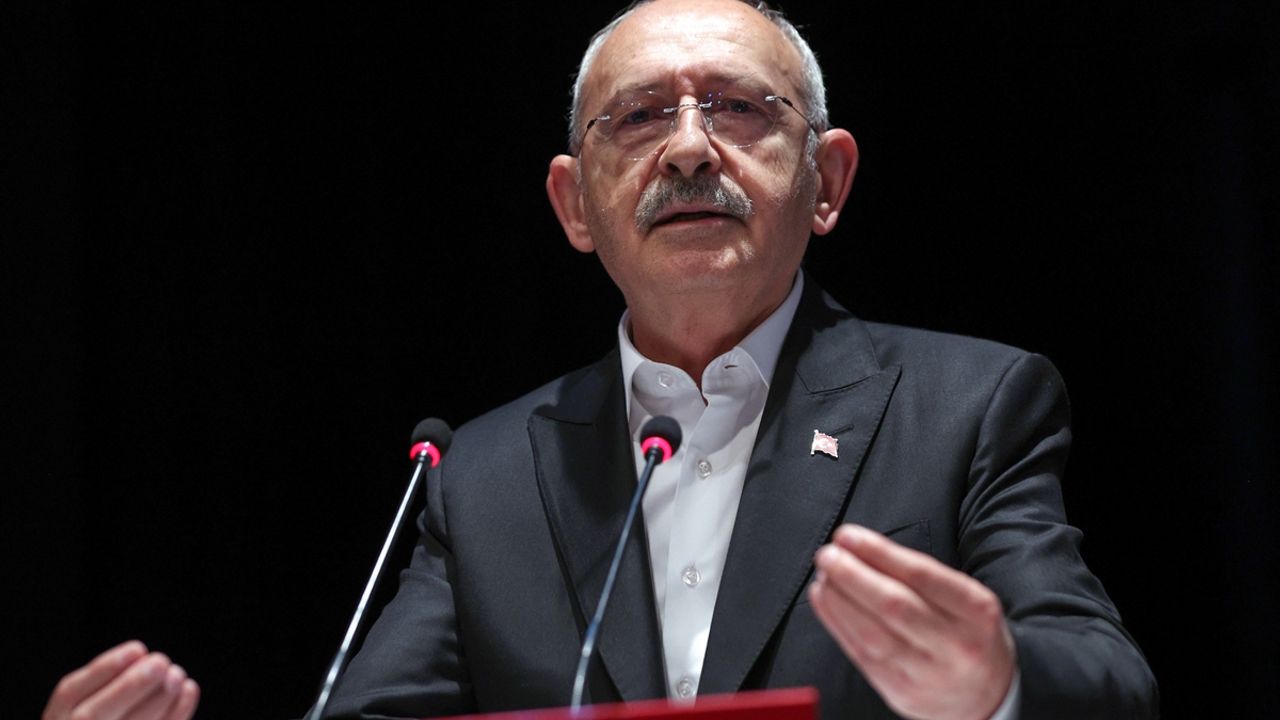 CHP Genel Başkanı Kılıçdaroğlu, "Kılıçdaroğlu Gönüllüleri" ile bir araya geldi