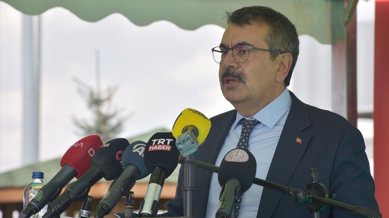Milli Eğitim Bakanı Yusuf Tekin, Konya'da anaokulu açılışına katıldı