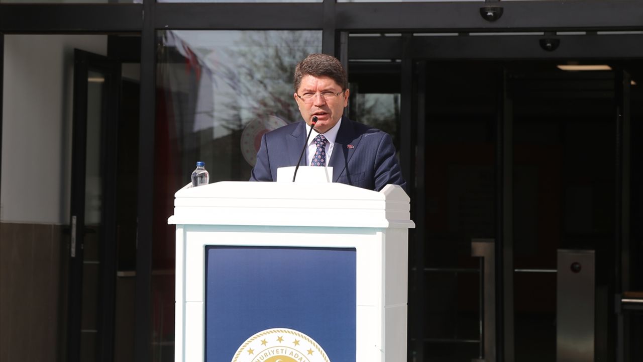 Adalet Bakanı Tunç, Konya'da Cihanbeyli Adalet Sarayı'nın açılışında konuştu: