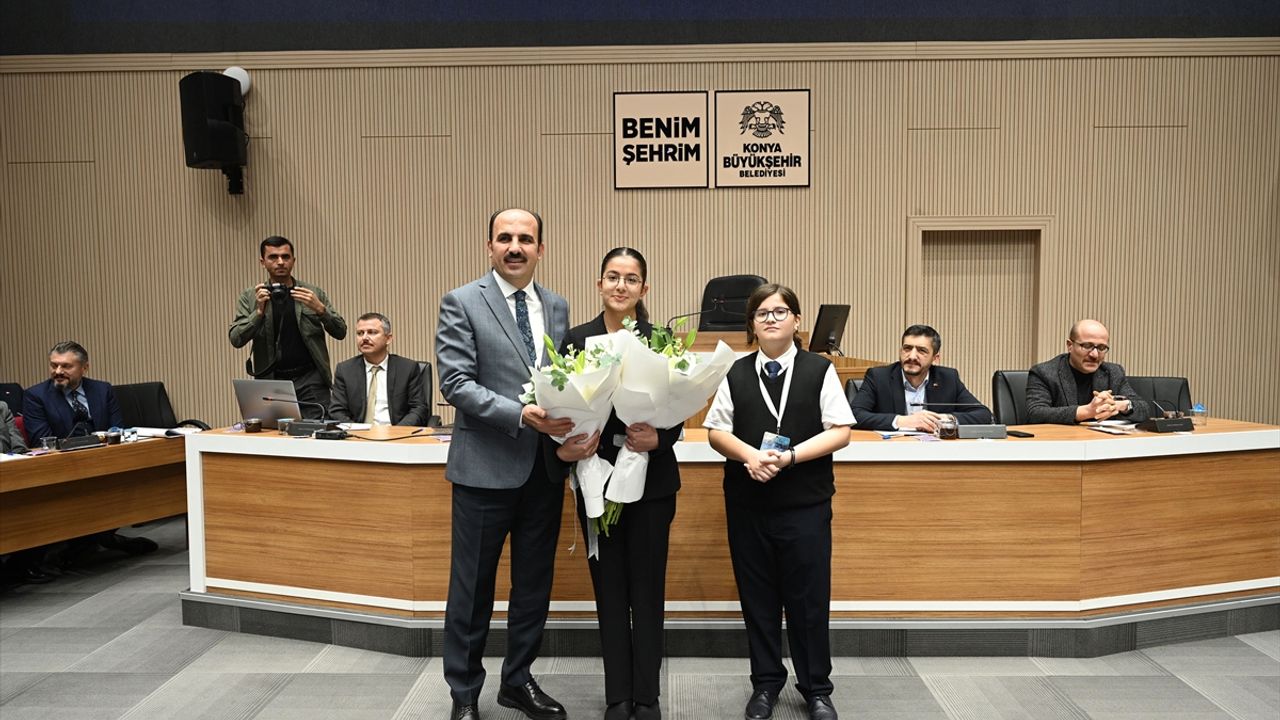 Konya Büyükşehir Çocuk Meclisi'nde yeni dönem başkanı görevi teslim aldı