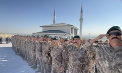 Konya'da özel harekat yerleşkesine yaptırılan cami ibadete açıldı