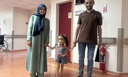 Küçük Miray omurga eğriliğinden 9 saatlik ameliyatla kurtuldu