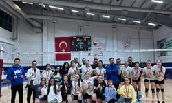 Karapınar ALBA Kız Voleybol Takımı Bölgesel Lig’de Üçüncü Oldu