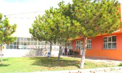 Santra Halı Saha Halkımıza ve Sporseverlere Hizmet Vermektedir.