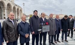 Çevre, Şehircilik ve İklim Değişikliği Bakanı Kurum, Konya’da vatandaşlarla bayramlaştı: