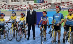Gençlik ve Spor Bakanı Kasapoğlu, Konya Olimpik Veledromu'nda incelemelerde bulundu: