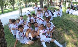 Karapınar Esnaf spor Yaz Futbol Okulu Öğrencileri Piknikte Buluşarak Gönüllerince Eğlendiler