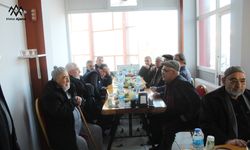 Sanayide beraber çalıştığı eski iş arkadaşlarına yemek verdi