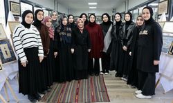 Konya'da lise öğrencileri konteyner almak için sergi açtı