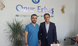 Karapınar Kaymakamı Oğuz Cem Murat, Fizyoterapist Onur Erbaş'ı Ziyaret Ederek Tedavi Oldu