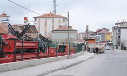 Konya Karapınar'da Elektrik Kesintisi: Kamyon Elektrik Tellerini Kopardı
