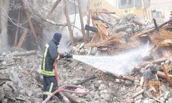 Karapınar'da kentsel dönüşüm alanındaki boş ev yanarak kül oldu