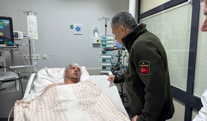 Bakan Yerlikaya, Konya'da çöken bina enkazından kurtarılan yaralıları hastanede ziyaret etti