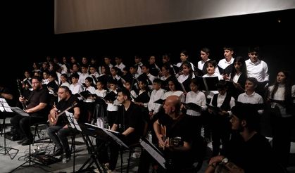 Karapınar’da müzik dinletisi büyük beğeni topladı