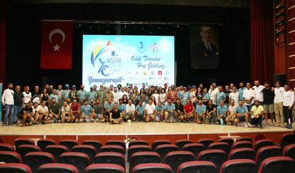 10. Akşehir Türkiye Yamaç Paraşütü Mesafe ve Eğitim Yarışmaları sona erdi