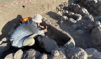 Konya'da Demir Çağ'dan kaldığı değerlendirilen dokuma atölyesi kalıntıları bulundu