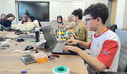 Bilgisayar olimpiyatlarında derece yapan lise öğrencisi yeni başarılar hedefliyor