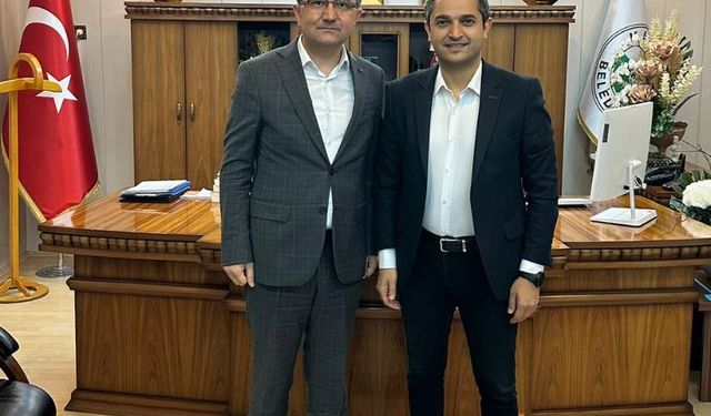 2 Efsane Yanyana: Karapınar'ın Yeni Belediye Başkanı İbrahim Önal'a Sürpriz Ziyaret
