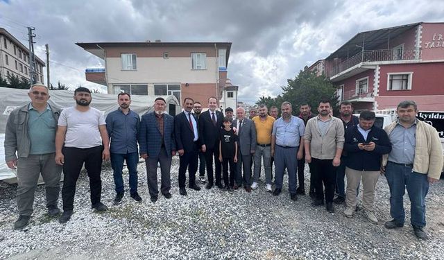 Yeniden Refah Partisi Genel Başkanı Dr. Fatih Erbakan, Karapınar'da Taziye Çadırını Ziyaret Etti