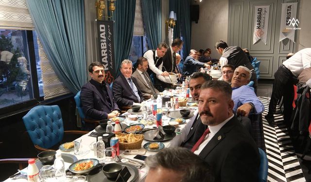 Karapınarlı İş İnsanları ve Bürokratlar İftar Programında Buluştu