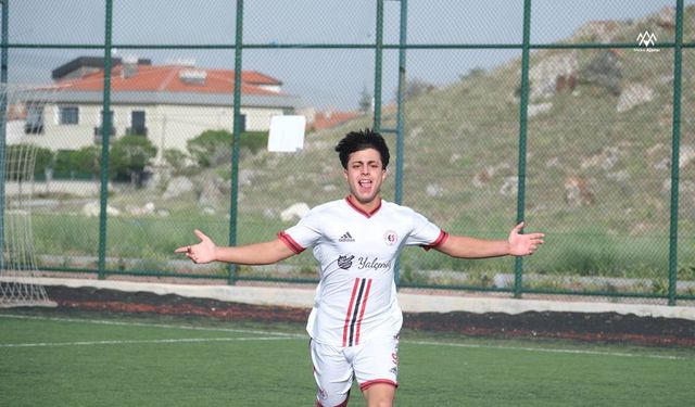 Esnafspor U-17 Takımı Sezon Finalinde Gövde Gösterisi Yaptı!