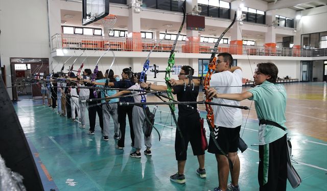 Okçulukta geleceğin sporcuları Konya'da yetişiyor