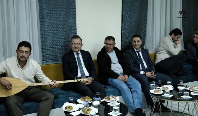 BAŞKAN ÖNAL, SULTAN VELED YURDUNDA GENÇLERLE BULUŞTU