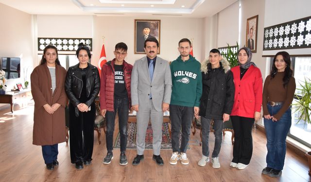 Karapınar Özel Eğitim Uygulama Okulu’ndan Kaymakam Öztürk’e Dünya Engelliler Günü Ziyareti