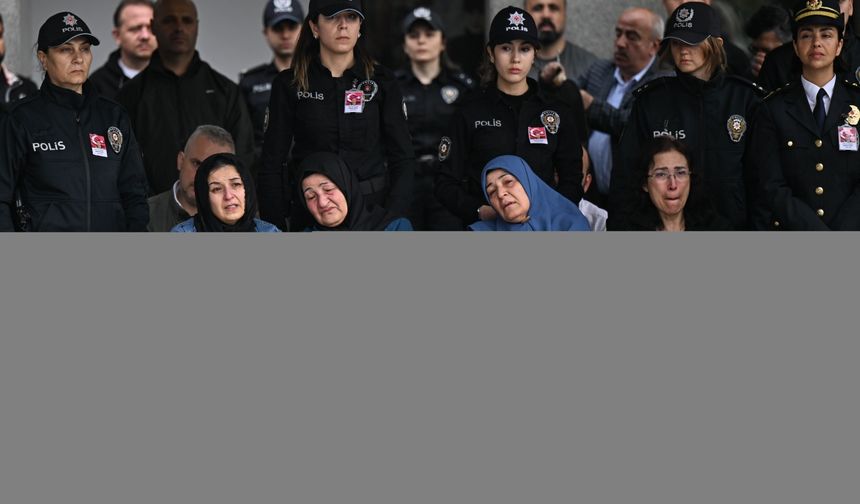Ümraniye'de trafik kazasında şehit olan polis memuru Emrah Büke için tören düzenlendi