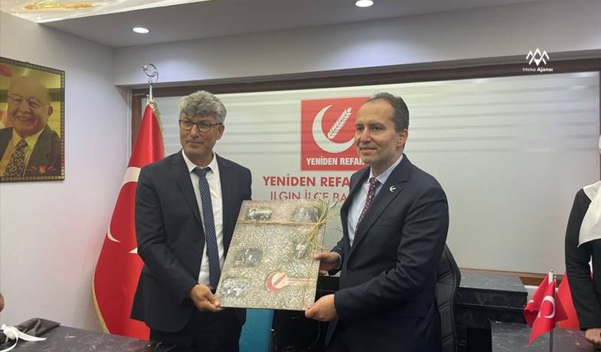 Yeniden Refah Partisi Genel Başkanı Erbakan, Konya'da ziyaretlerde bulundu