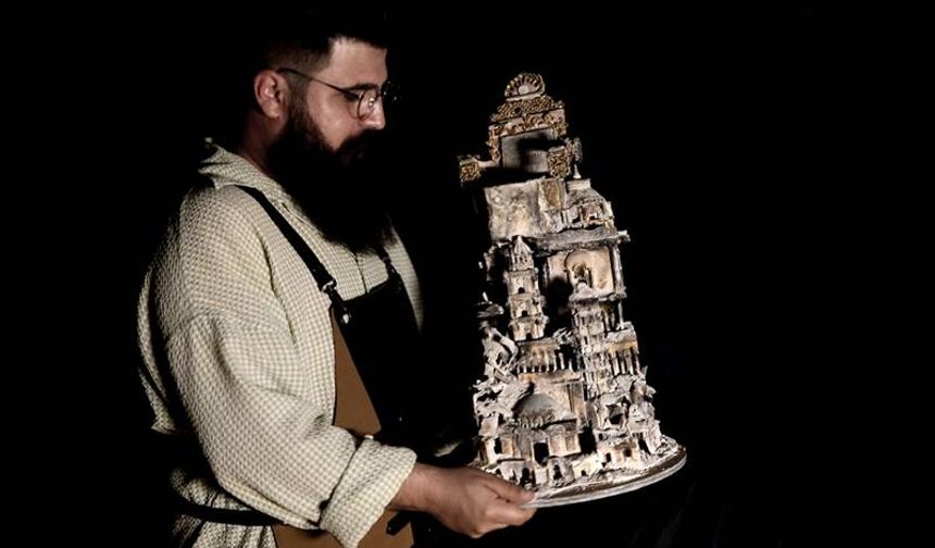 Seramik sanatçısı savaşların yol açtığı yıkıma eserleriyle dikkati çekiyor