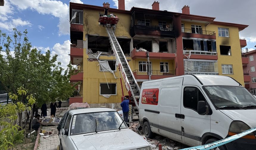 Konya'da doğal gaz kaynaklı patlamanın yaşandığı binanın sakinleri o geceyi anlattı