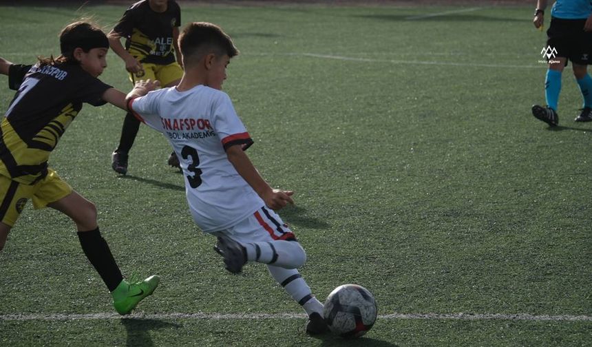 Esnafspor U12, ikinci haftayı da farklı galibiyetle geçti