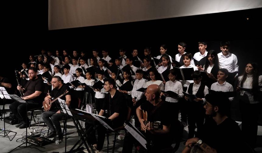 Karapınar’da müzik dinletisi büyük beğeni topladı