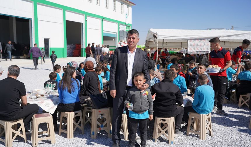 Talha Uzer’den Çifte Açılış: Binlerce Kişi Akın Etti