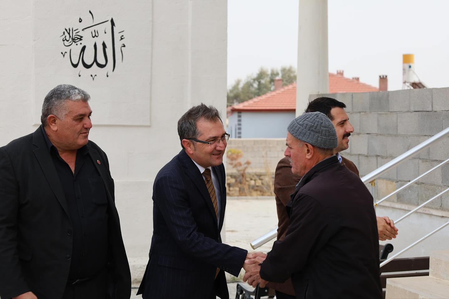 573819151 17936142024102050 8300244295332819570 N