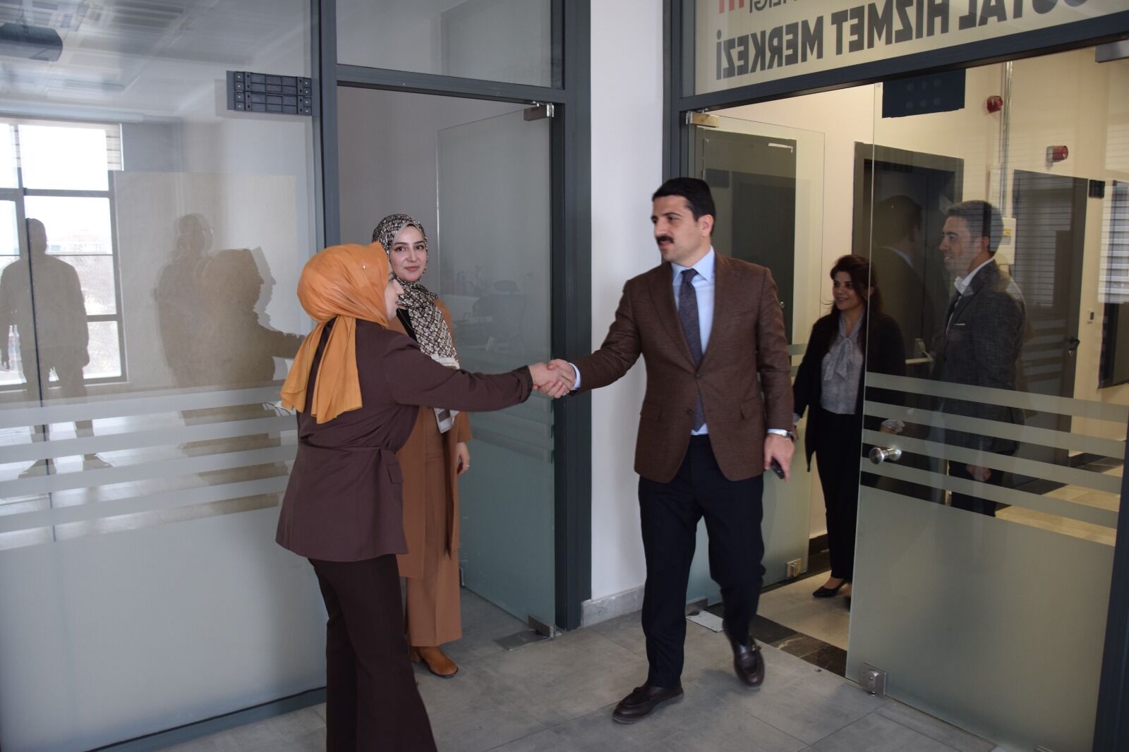 8B398B3D 4E67 47B7 869D 02C31Ca33E36