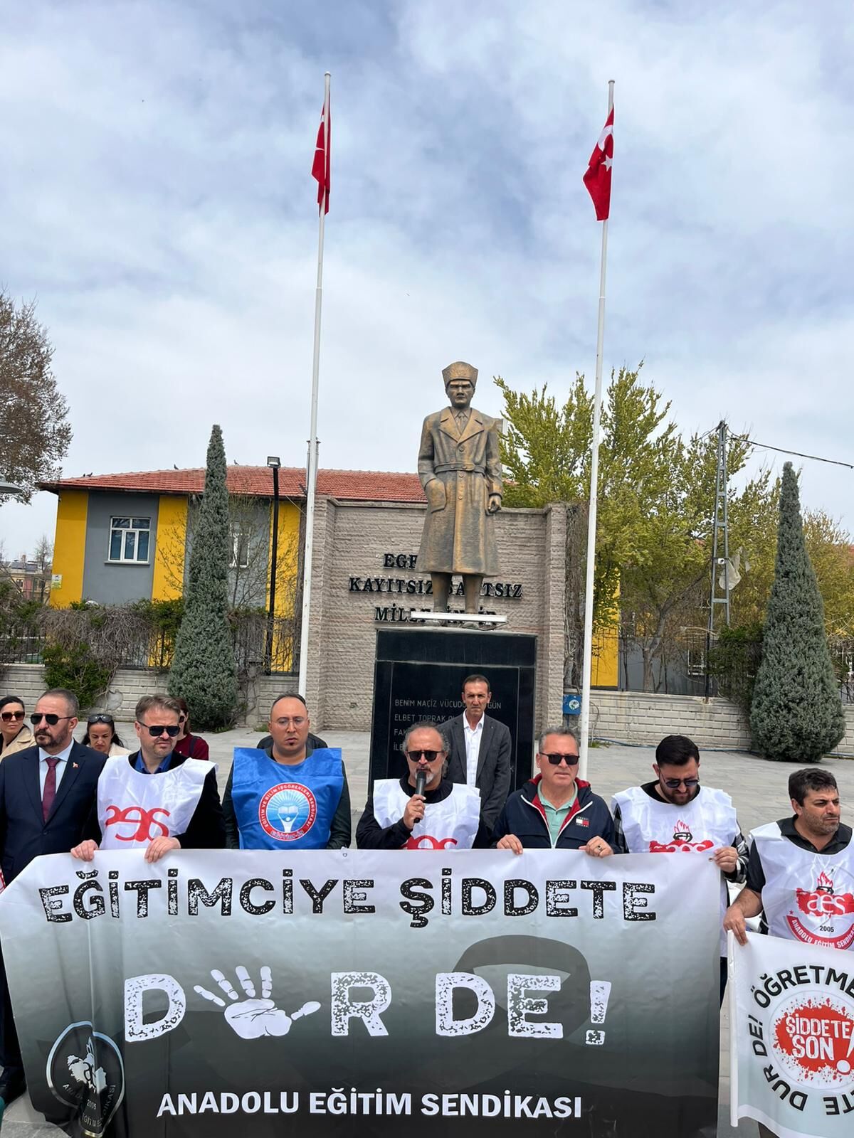 1Edb4851 5F3B 40F2 A9Fc 7Ca7E930Cef2