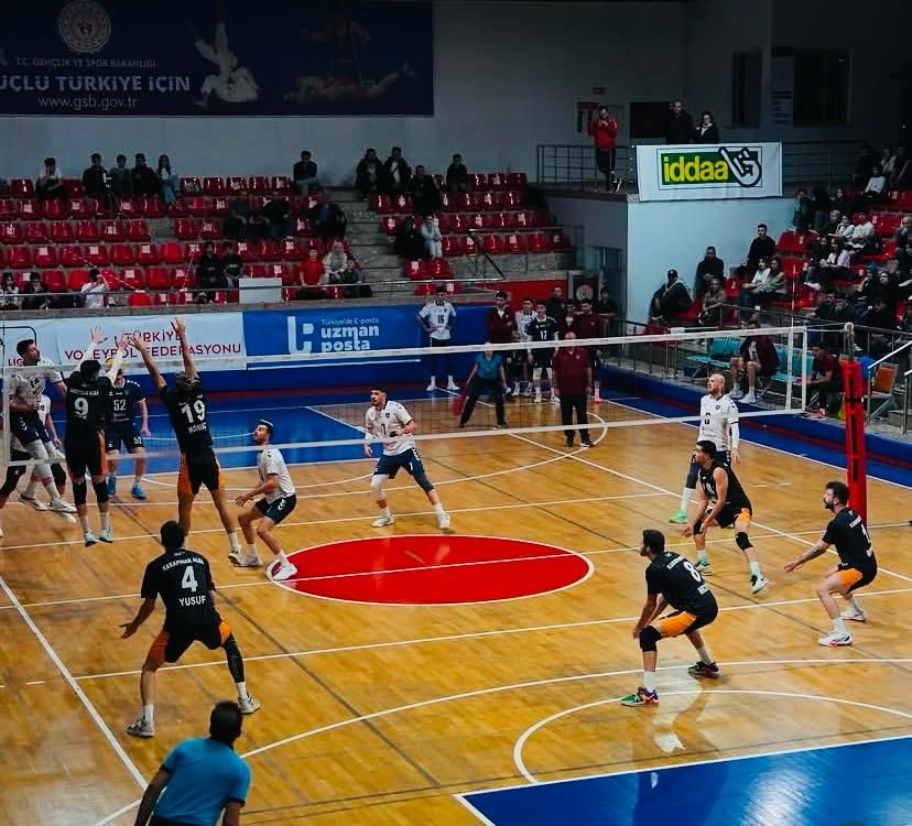 DÜZCEVOLEYBOLTAKIMI