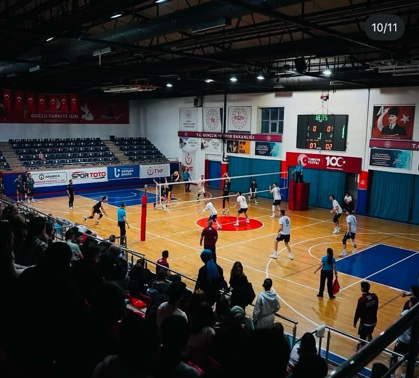 ALBADÜZCEVOLEYBOLCULAR